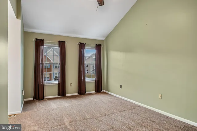 $2,600 | 177 La Costa Drive, Blackwood, NJ 08012