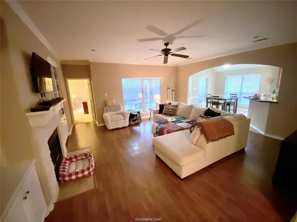 $2,175 | 603 Clovis Court, College Station, TX 77845