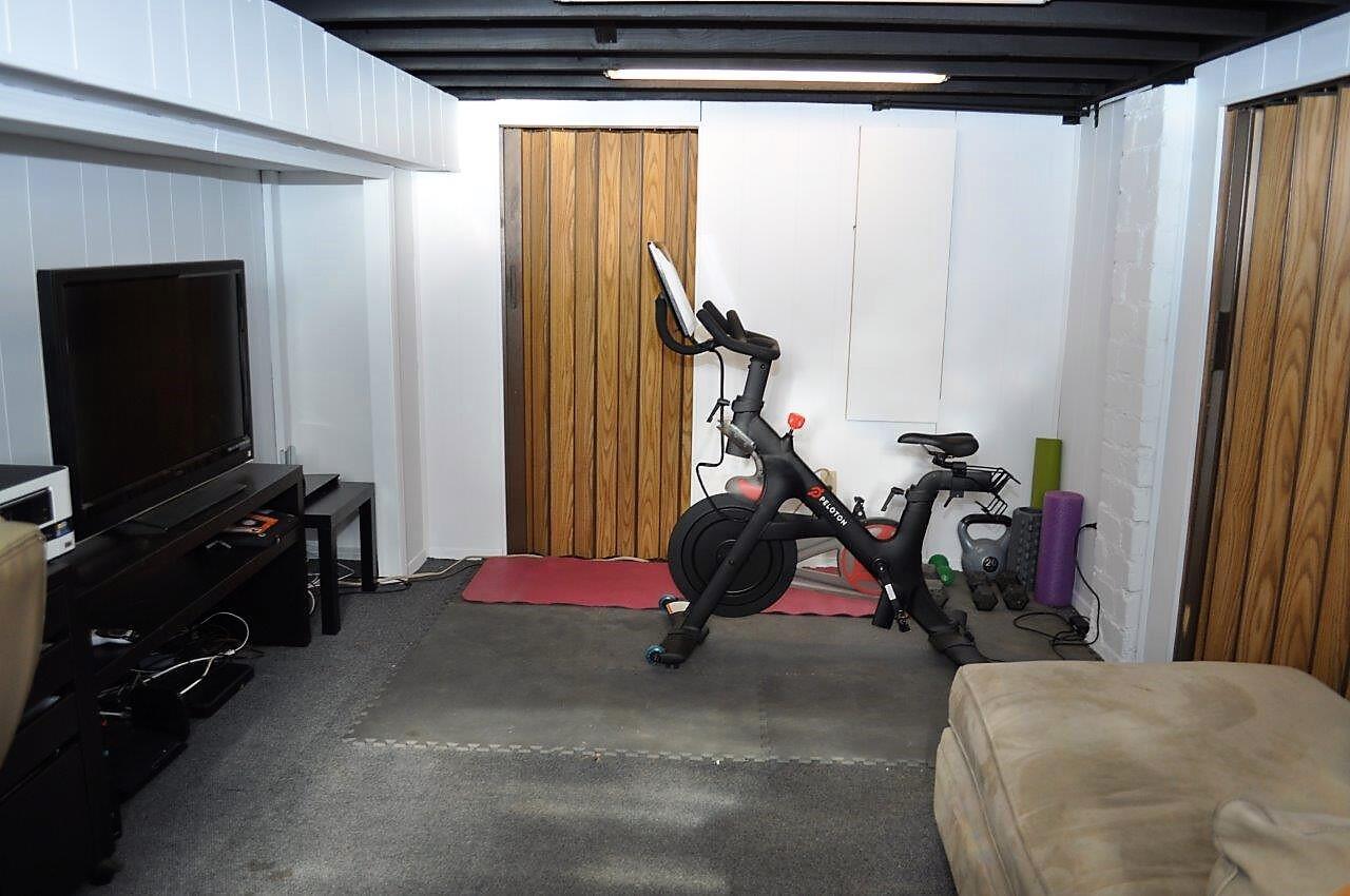 826 South Cassingham Road Columbus, OH 43209 - Photo 64 of 79 Basement, Rec Room (1)