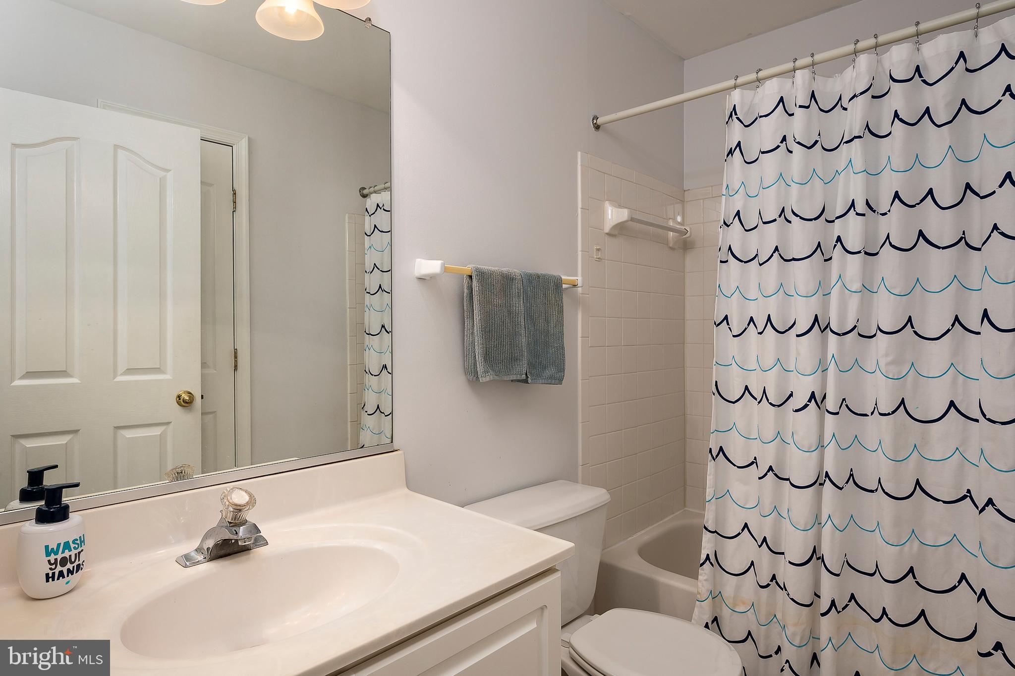 6482 Empty Song Road Columbia, MD 21044 - Photo 23 of 41 Bathroom 2