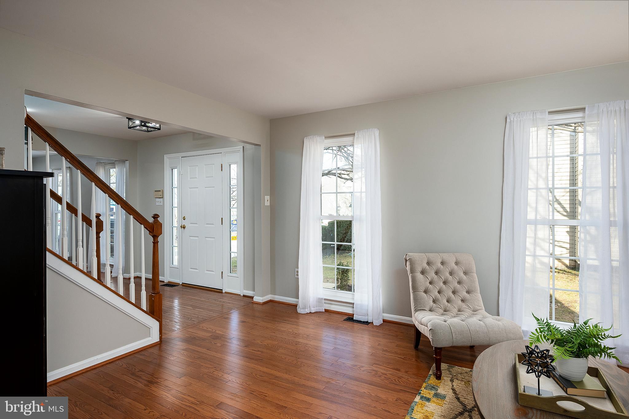 6482 Empty Song Road Columbia, MD 21044 - Photo 5 of 41 Living Room (alt view)