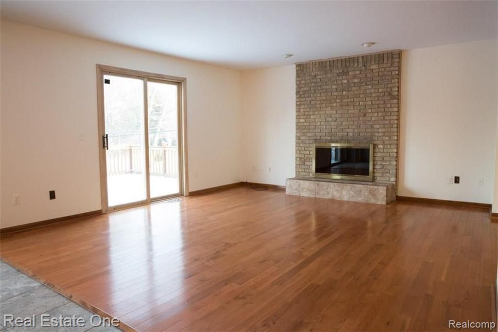 29800 Drake Road Farmington Hills, MI 48331 - Photo 18 of 44