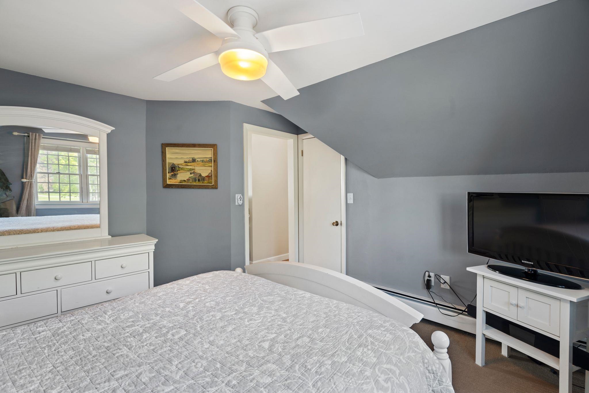 5 Putney Road Bow, NH 03304 - Photo 22 of 38