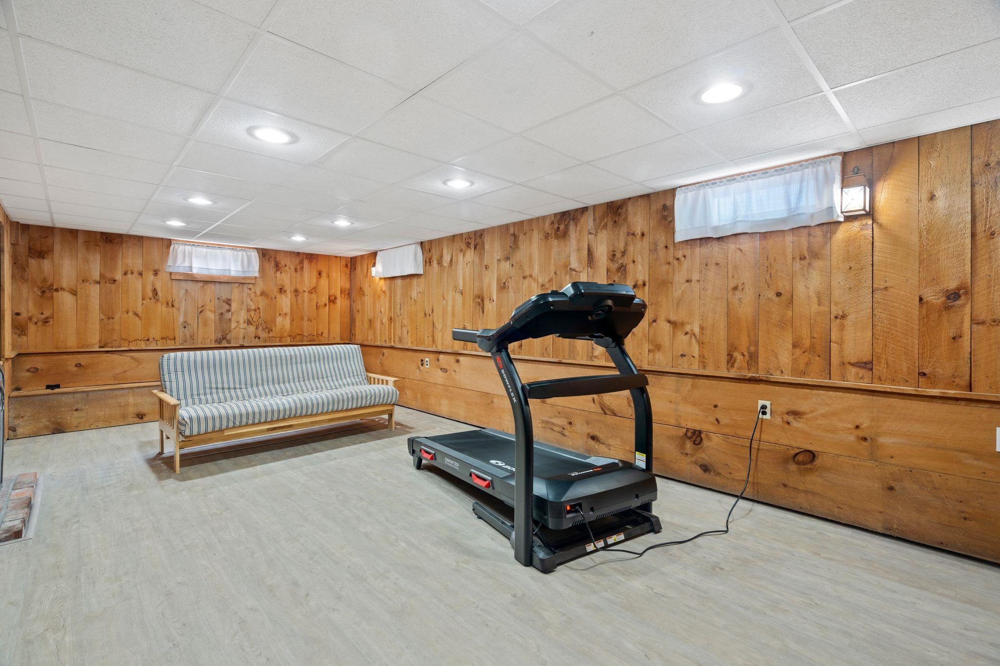 5 Putney Road Bow, NH 03304 - Photo 29 of 38