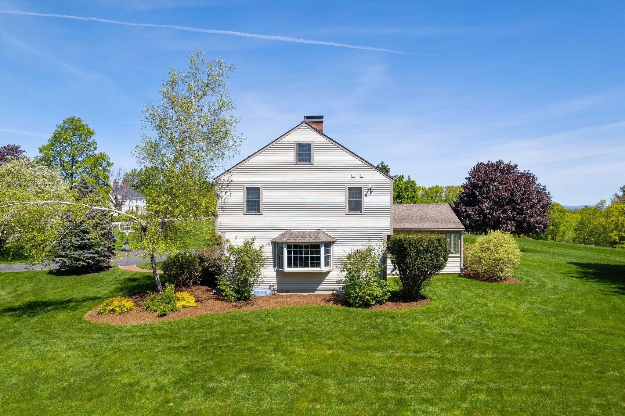 5 Putney Road Bow, NH 03304 - Photo 33 of 38