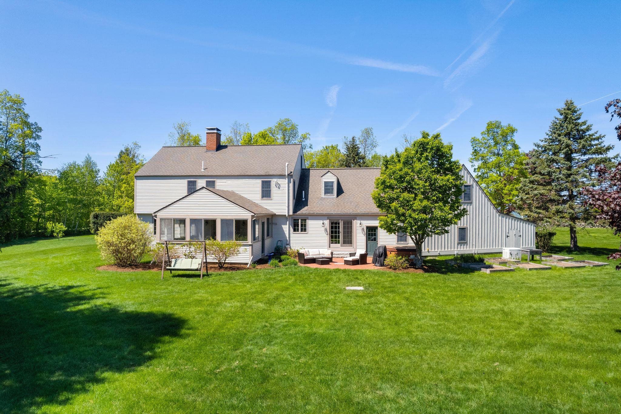 5 Putney Road Bow, NH 03304 - Photo 34 of 38