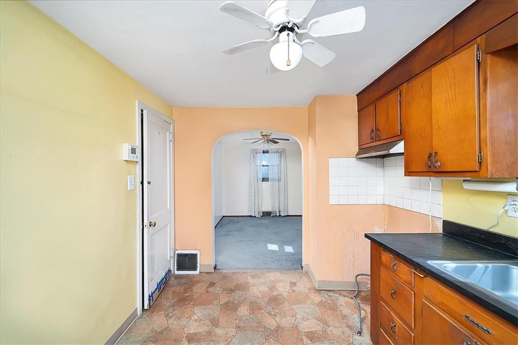1113 14th Street McKees Rocks, PA 15136 - Photo 8 of 17 Gallery Image 8