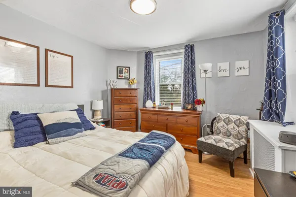 $1,450 | 158 Montgomery Avenue, Unit 2, Bala Cynwyd, PA 19004