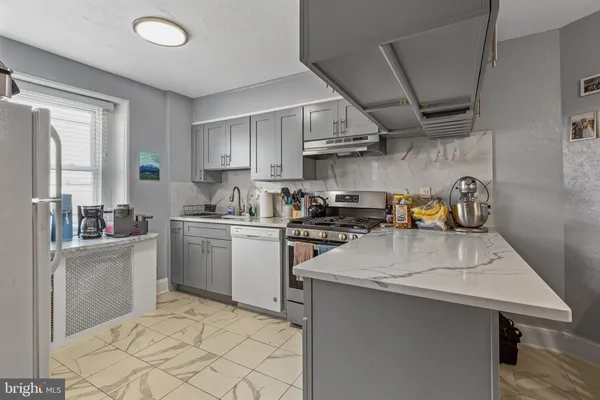 $1,450 | 158 Montgomery Avenue, Unit 2, Bala Cynwyd, PA 19004