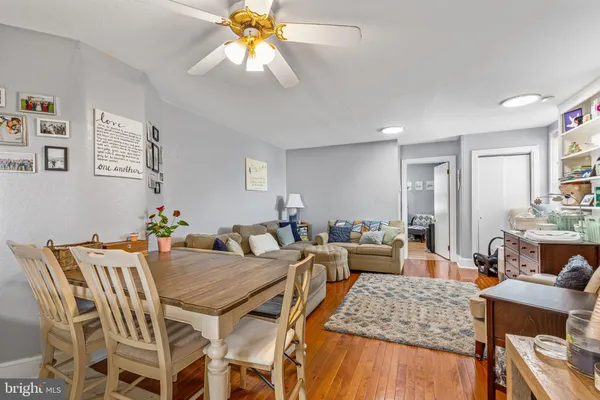 $1,450 | 158 Montgomery Avenue, Unit 2, Bala Cynwyd, PA 19004