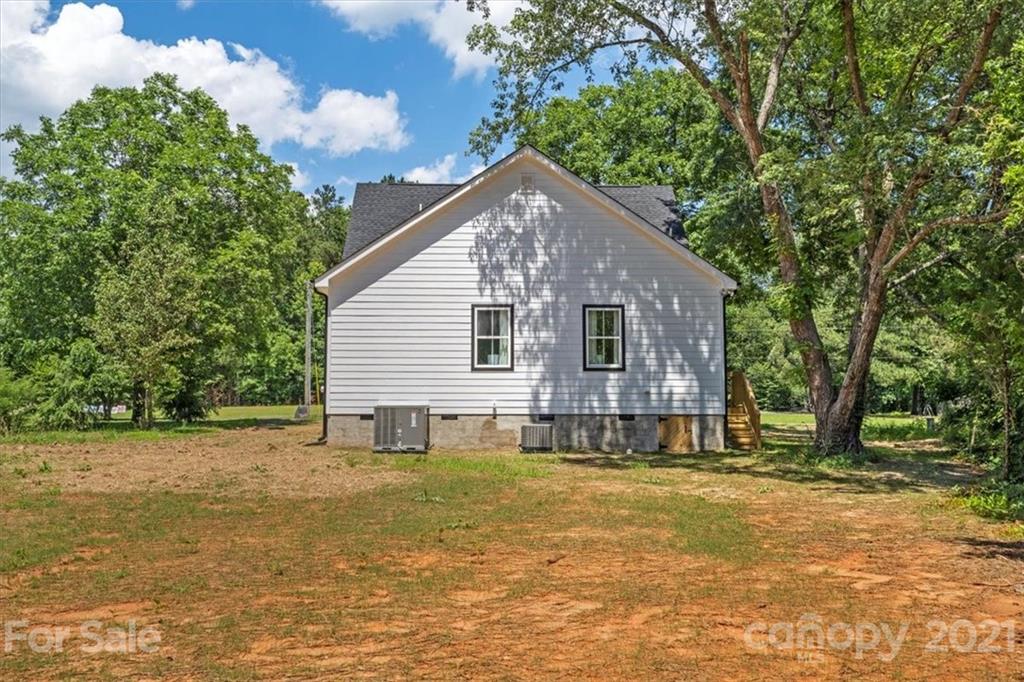 1902 Dunlap Roddey Road Rock Hill, SC 29730 - Photo 35 of 37 a view of a house with a yard