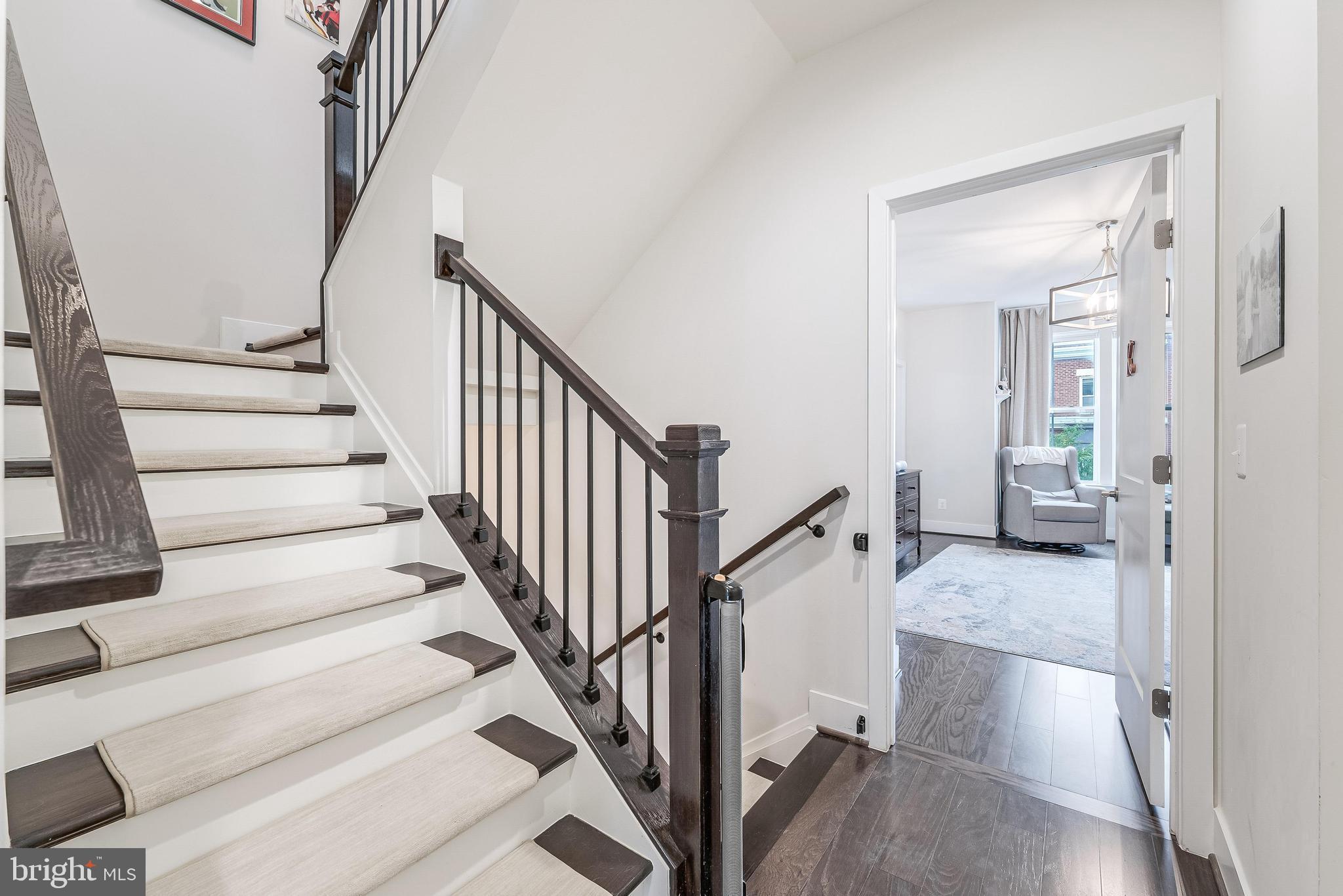11692 Sunrise Square Place Reston, VA 20191 - Photo 31 of 49