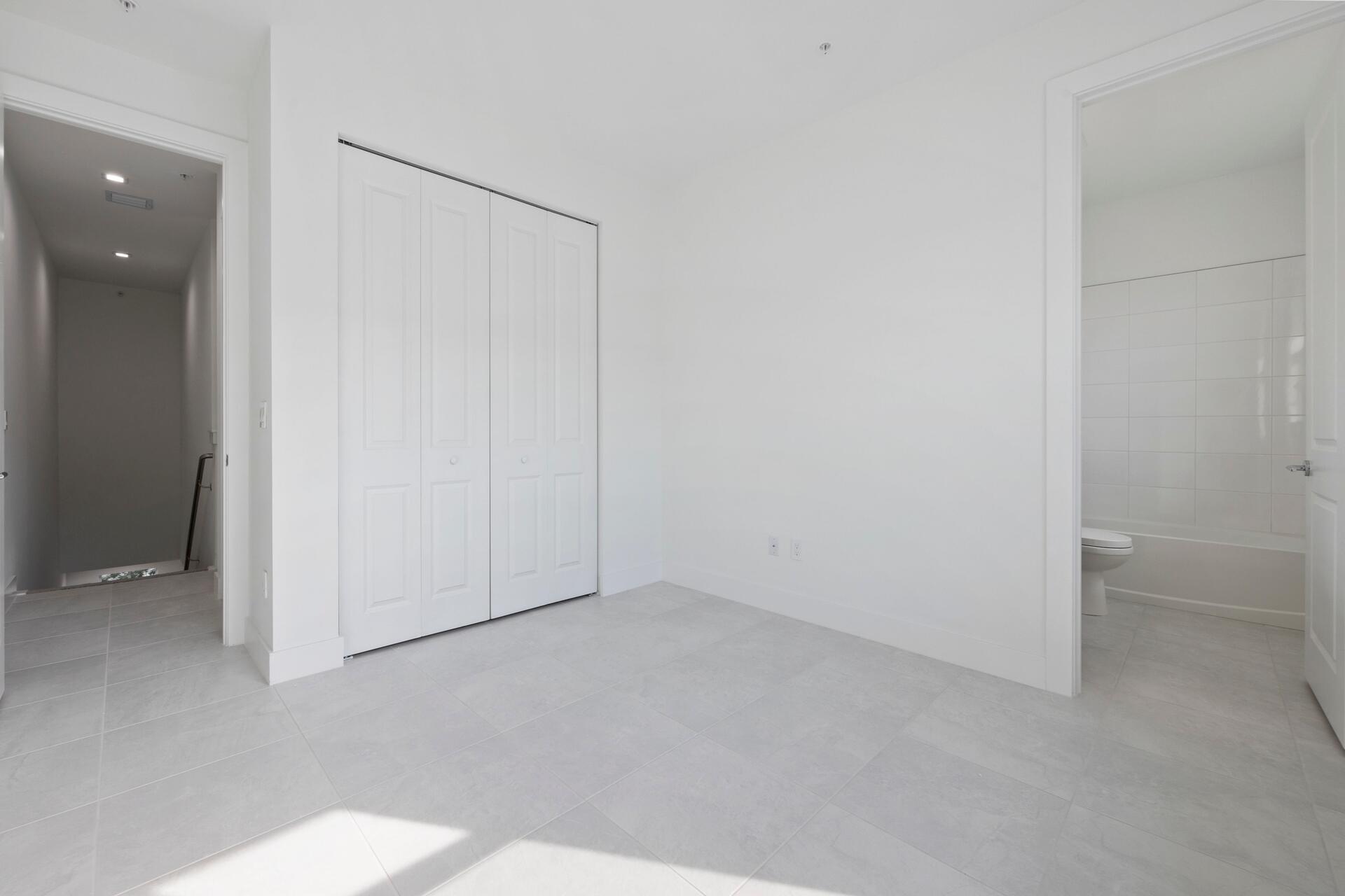 58 Atlantic Grove Way Delray Beach, FL 33444 - Photo 13 of 19 a view of small space