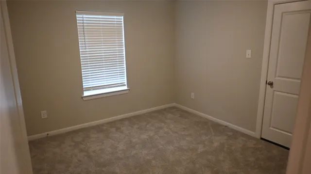 $2,550 | 127 Winged Elm Court, Willis, TX 77318