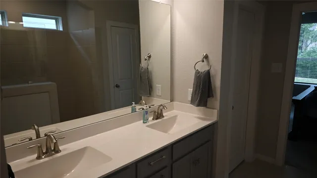 $2,550 | 127 Winged Elm Court, Willis, TX 77318