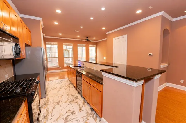 $2,500 | 675 Senda, Irving, TX 75039