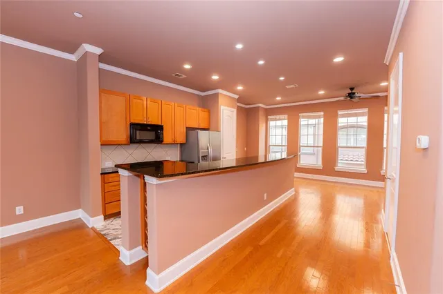 $2,500 | 675 Senda, Irving, TX 75039