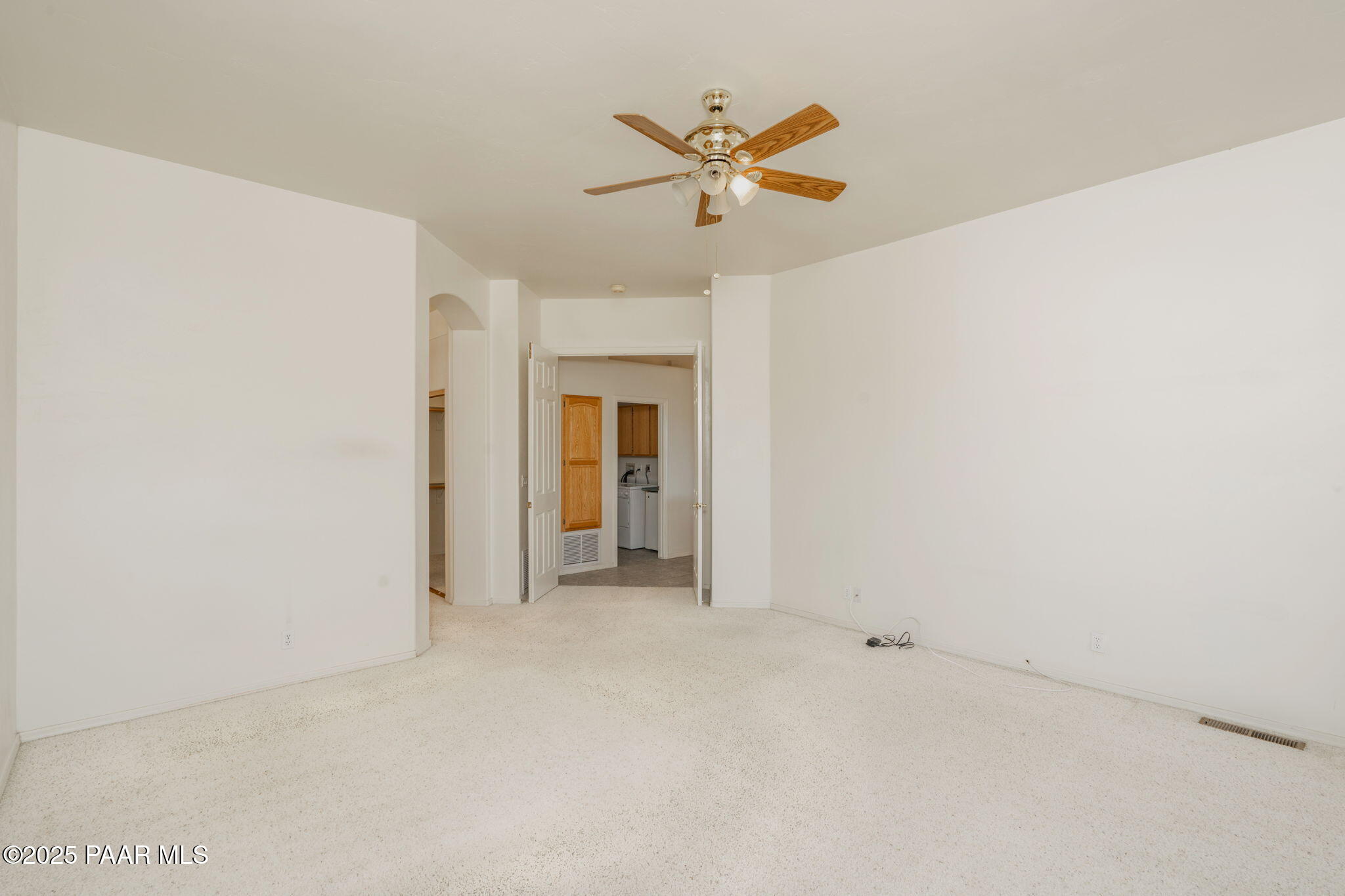 11595 Riata Way Dewey, AZ 86327 - Photo 15 of 44 Primary Bedroom