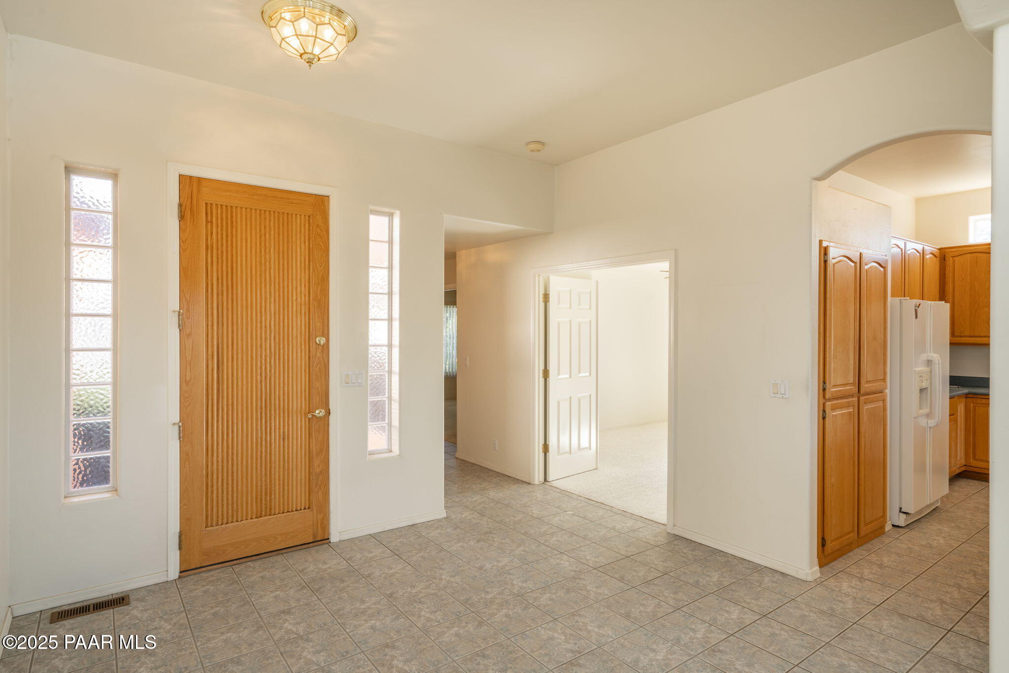 11595 Riata Way Dewey, AZ 86327 - Photo 4 of 44 Foyer