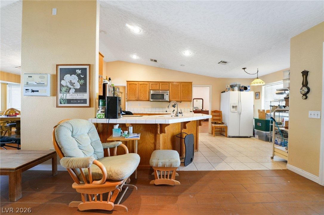 3261 Winery Road Pahrump, NV 89048 - Photo 7 of 37