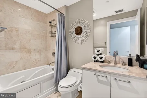 $1,750,000 | 1881 North Nash Street, Unit 511, Arlington, VA 22209