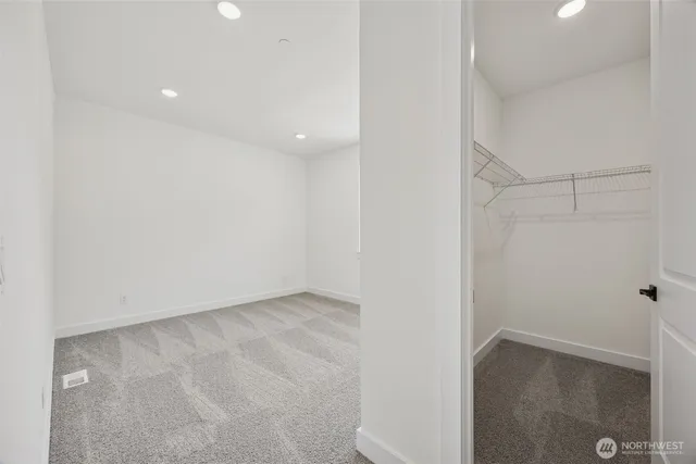 $949,990 | 2211 Oak Court, Unit 10, Milton, WA 98354