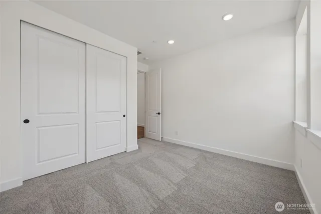 $949,990 | 2211 Oak Court, Unit 10, Milton, WA 98354