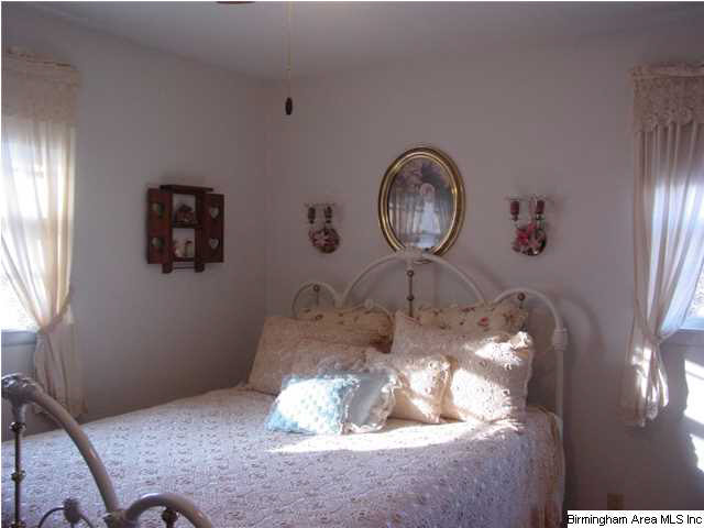 3914 Perkerson Drive Anniston, AL 36201 - Photo 21 of 31