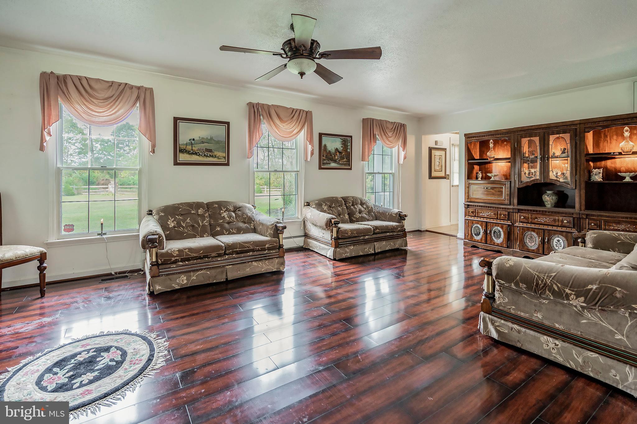 159 Davis Station Road Cream Ridge, NJ 08514 - Photo 18 of 49