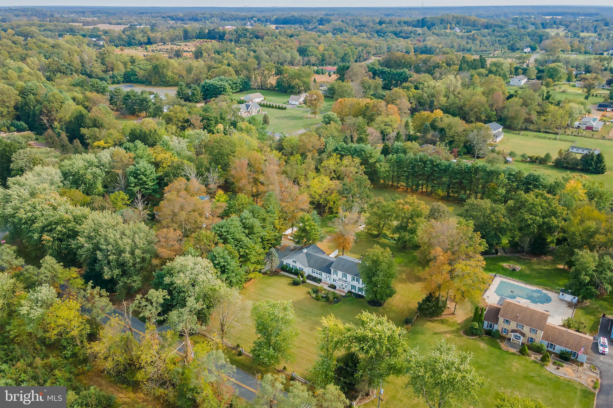 159 Davis Station Road Cream Ridge, NJ 08514 - Photo 3 of 49