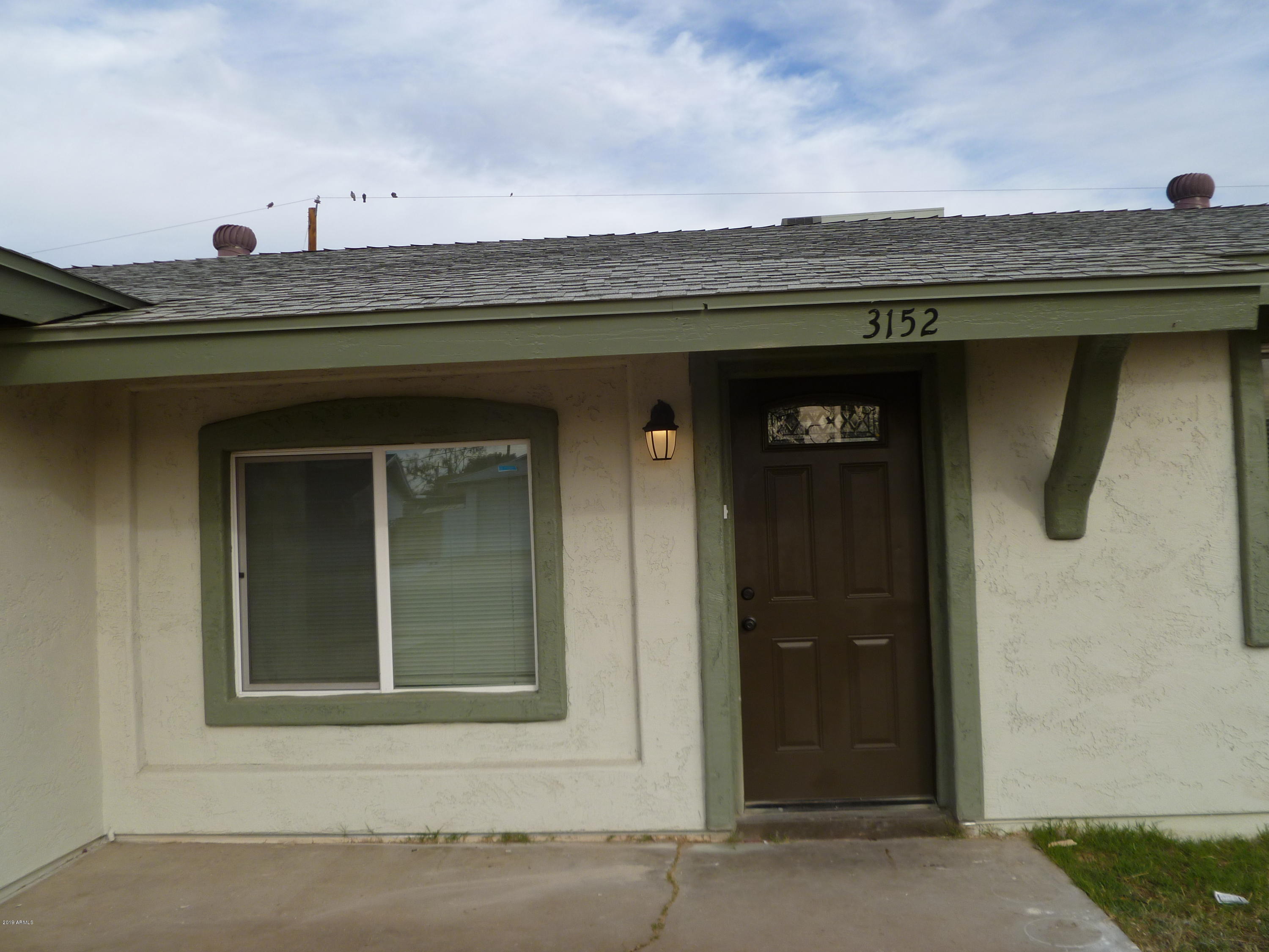 3152 West Calavar Road Phoenix, AZ 85053 - Photo 2 of 32 031 - Copy - Copy