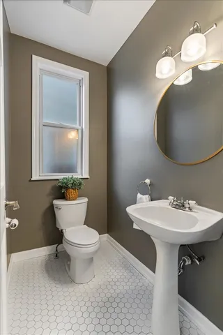 $830,000 | 1824 North Wood Street, Chicago, IL 60622