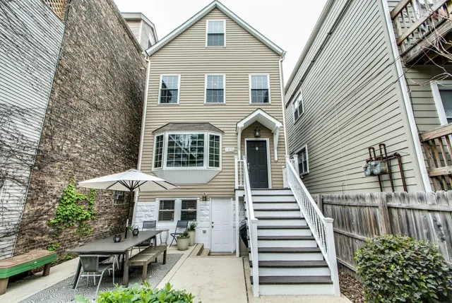 $830,000 | 1824 North Wood Street, Chicago, IL 60622