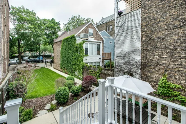 $830,000 | 1824 North Wood Street, Chicago, IL 60622