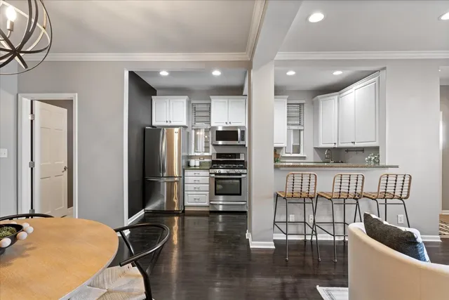 $830,000 | 1824 North Wood Street, Chicago, IL 60622