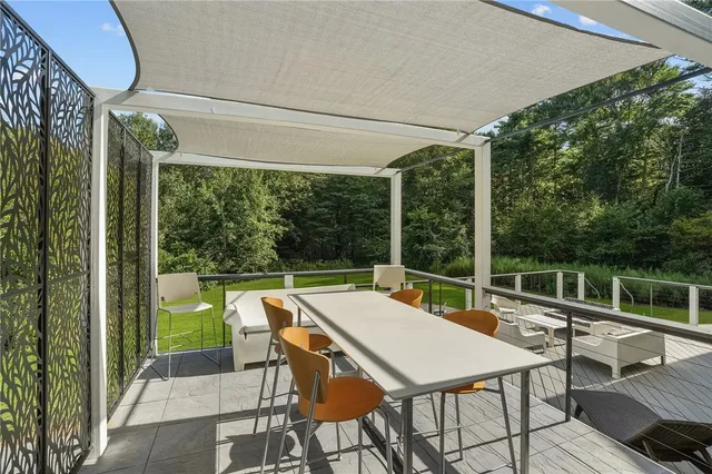 $880,000 | 37 Dye Hill Road, Hopkinton, RI 02832