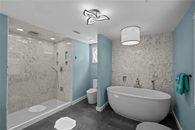 $880,000 | 37 Dye Hill Road, Hopkinton, RI 02832