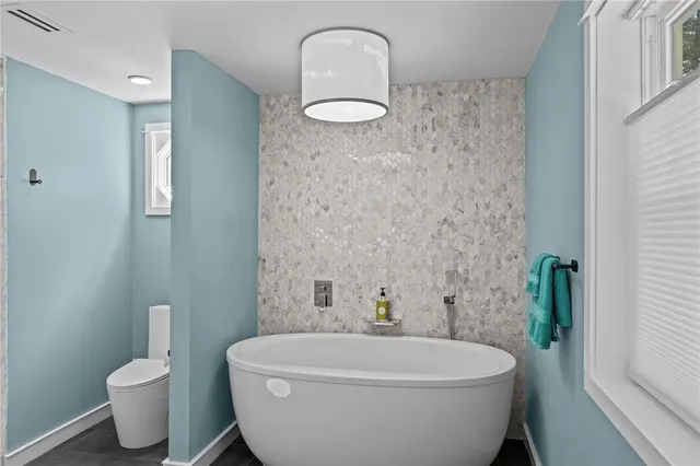 $880,000 | 37 Dye Hill Road, Hopkinton, RI 02832