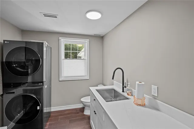 $880,000 | 37 Dye Hill Road, Hopkinton, RI 02832