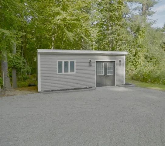 $880,000 | 37 Dye Hill Road, Hopkinton, RI 02832