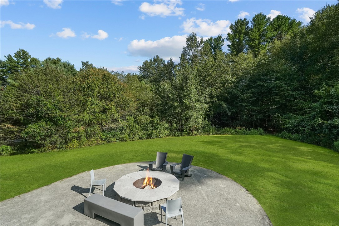 37 Dye Hill Road Hopkinton, RI 02832 - Photo 6 of 50