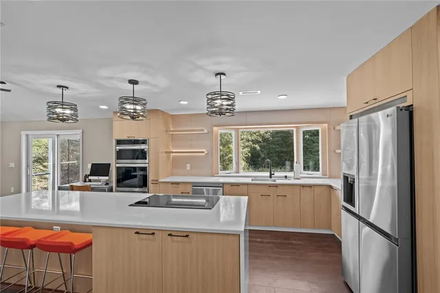 $880,000 | 37 Dye Hill Road, Hopkinton, RI 02832