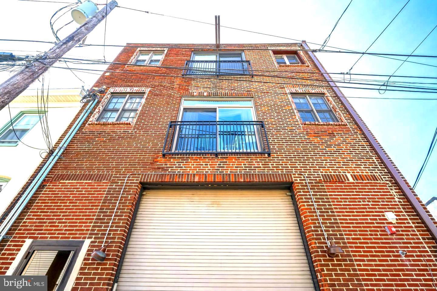 207 Rector Street, Unit 2F Philadelphia, PA 19128 - Photo 1 of 17 207 Rector St