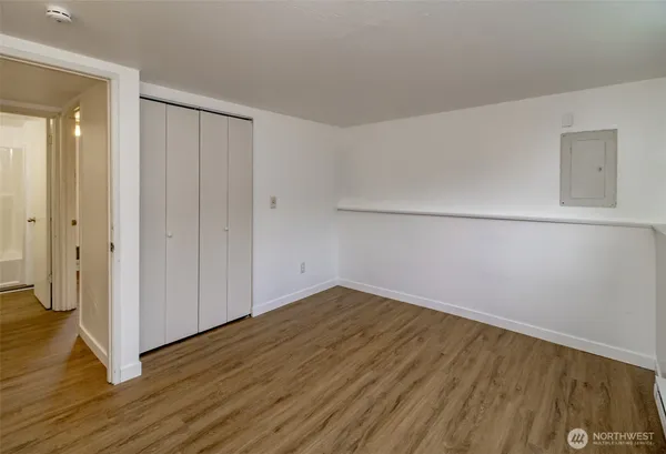 $1,800 | 13314 86th Avenue East, Unit A, Puyallup, WA 98373