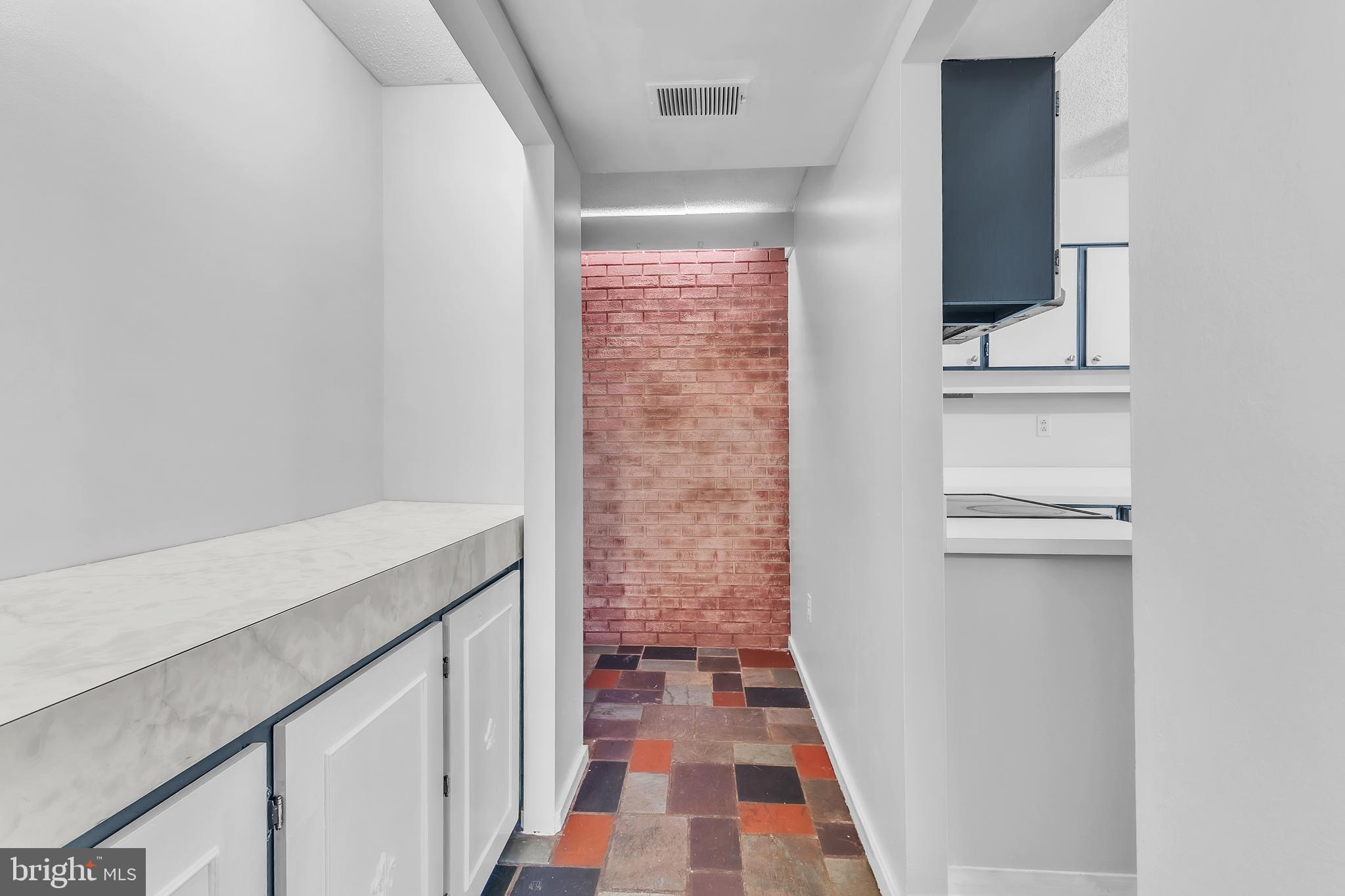5633 Harpers Farm Road, Unit D Columbia, MD 21044 - Photo 3 of 21 Hallway