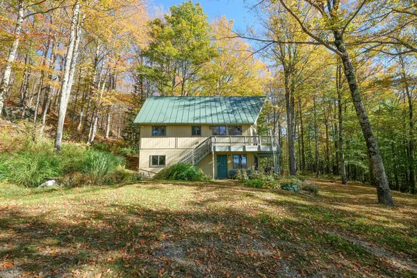 $500,000 | 454 Edwins Pond Road, Rochester, VT 05767