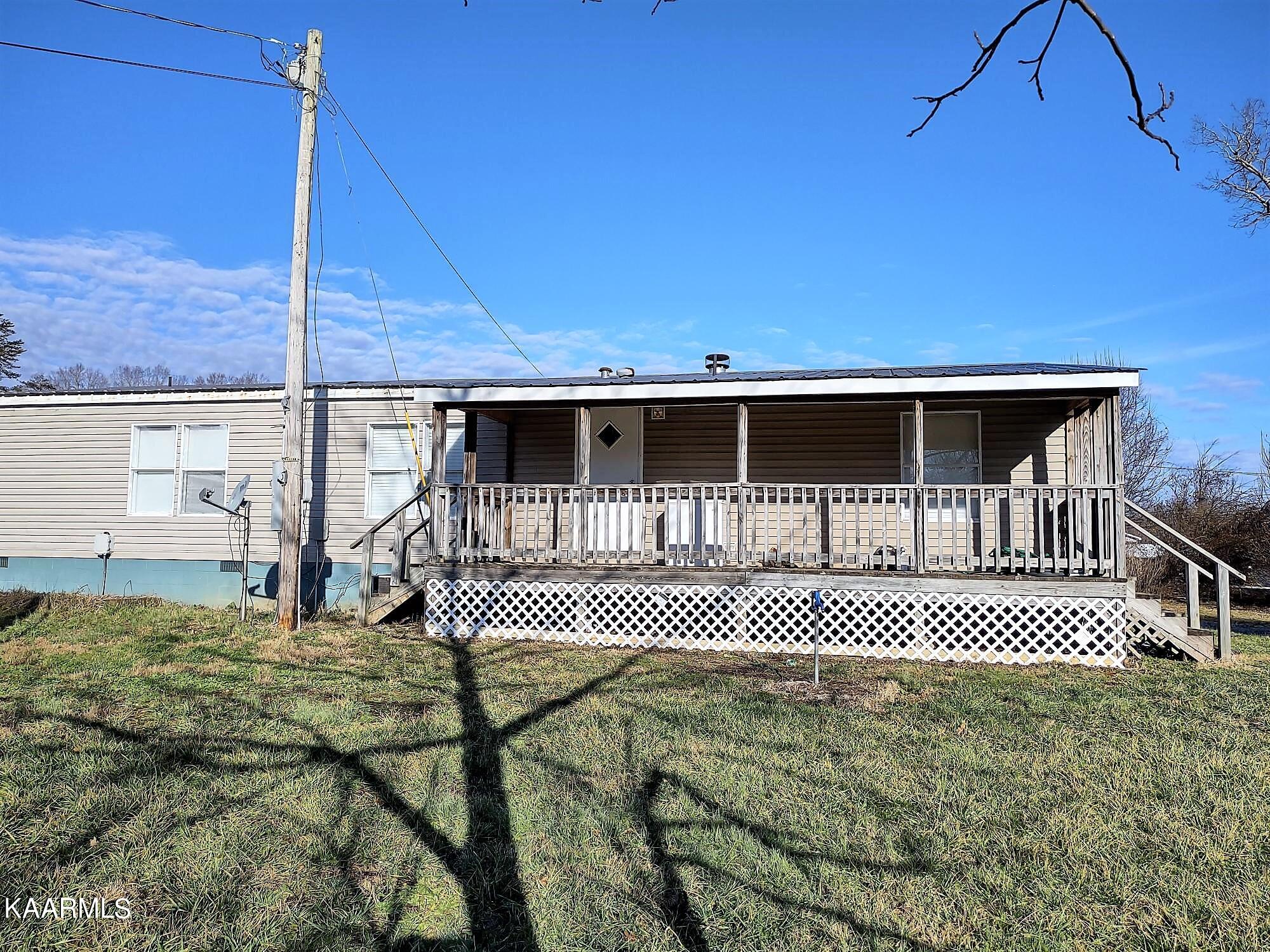 358 Ikey Duncan Road Huntsville, TN 37756 - Photo 20 of 21 Back Porch