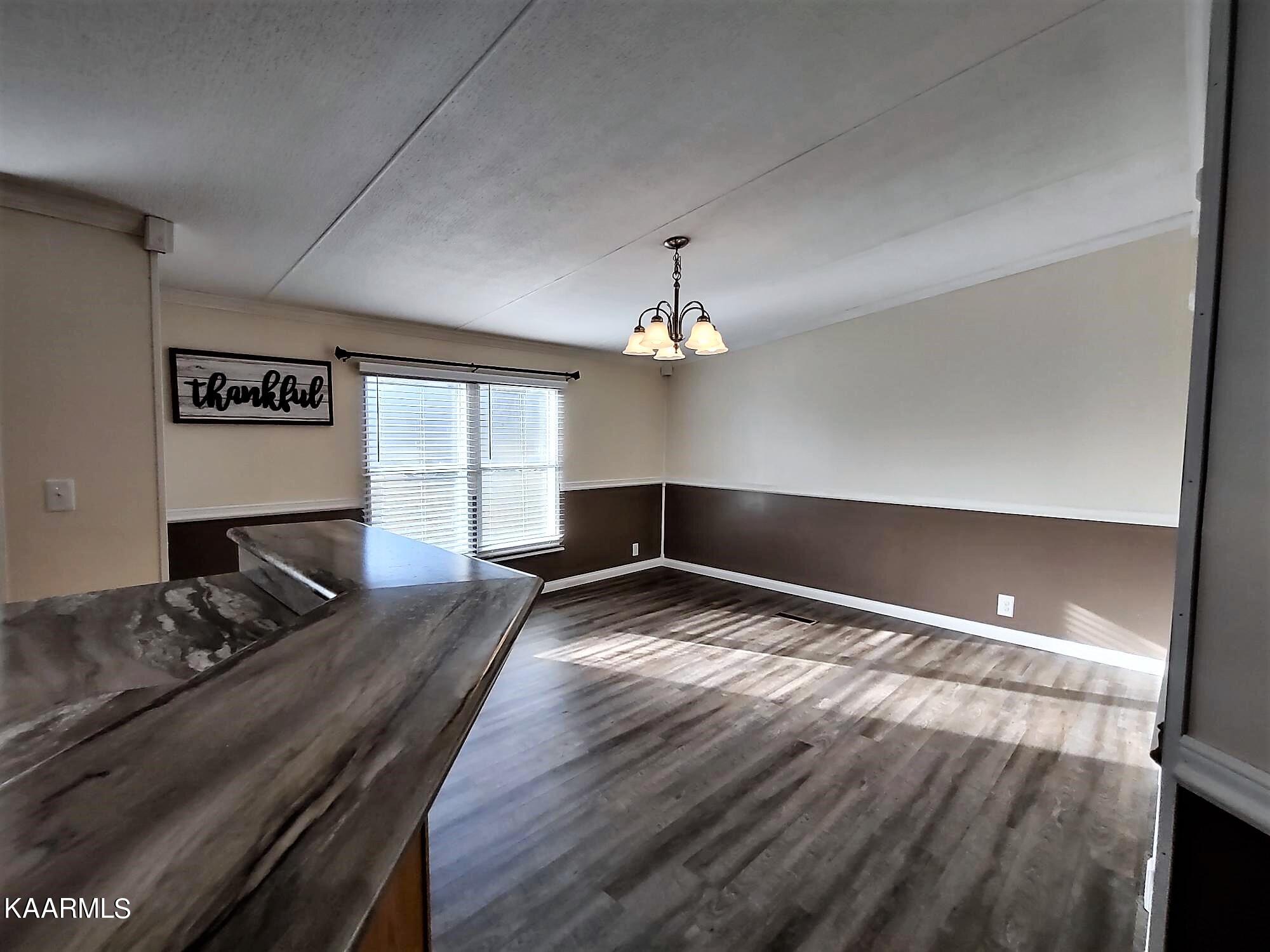358 Ikey Duncan Road Huntsville, TN 37756 - Photo 7 of 21 Dining 2