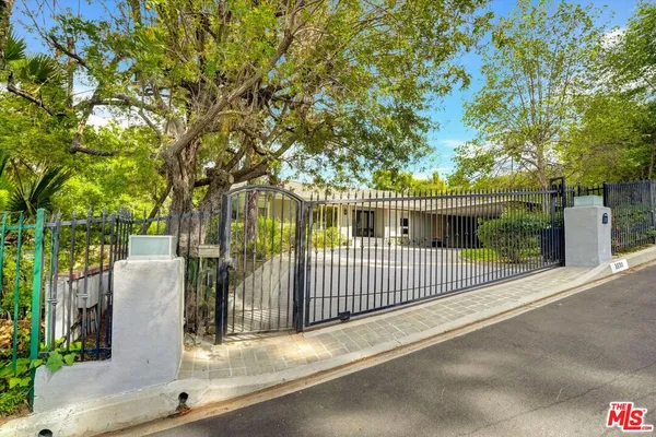 $2,299,000 | 3530 Royal Woods Drive, Sherman Oaks, CA 91403