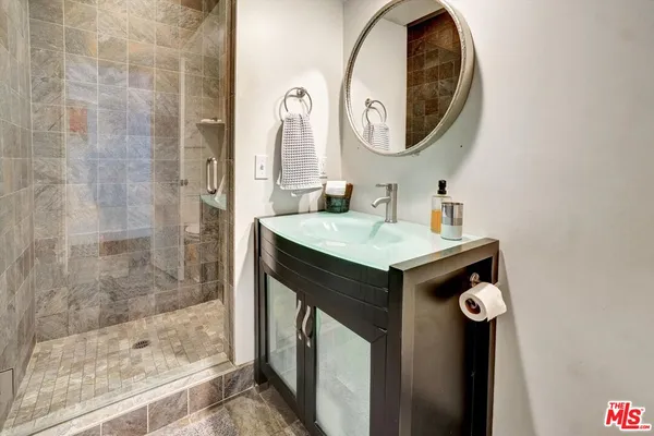 $2,299,000 | 3530 Royal Woods Drive, Sherman Oaks, CA 91403